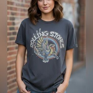 AE Rolling Stones Oversized Glitter Dragon Tshirt Small 22.5”